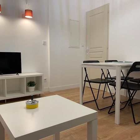 A 2 Pas Du Vieux Port Charmant T2 Appartement Marseilles Buitenkant foto